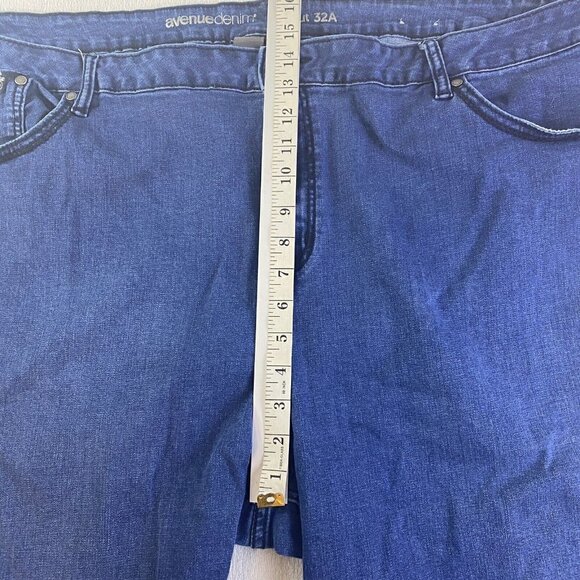 Avenue Women's Plus Size Bootcut 5 Pocket Jeans 32A - Picture 12 of 15